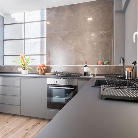 Raffinato Apt vicino a piazza Garibaldi x5 Parma Esterno foto