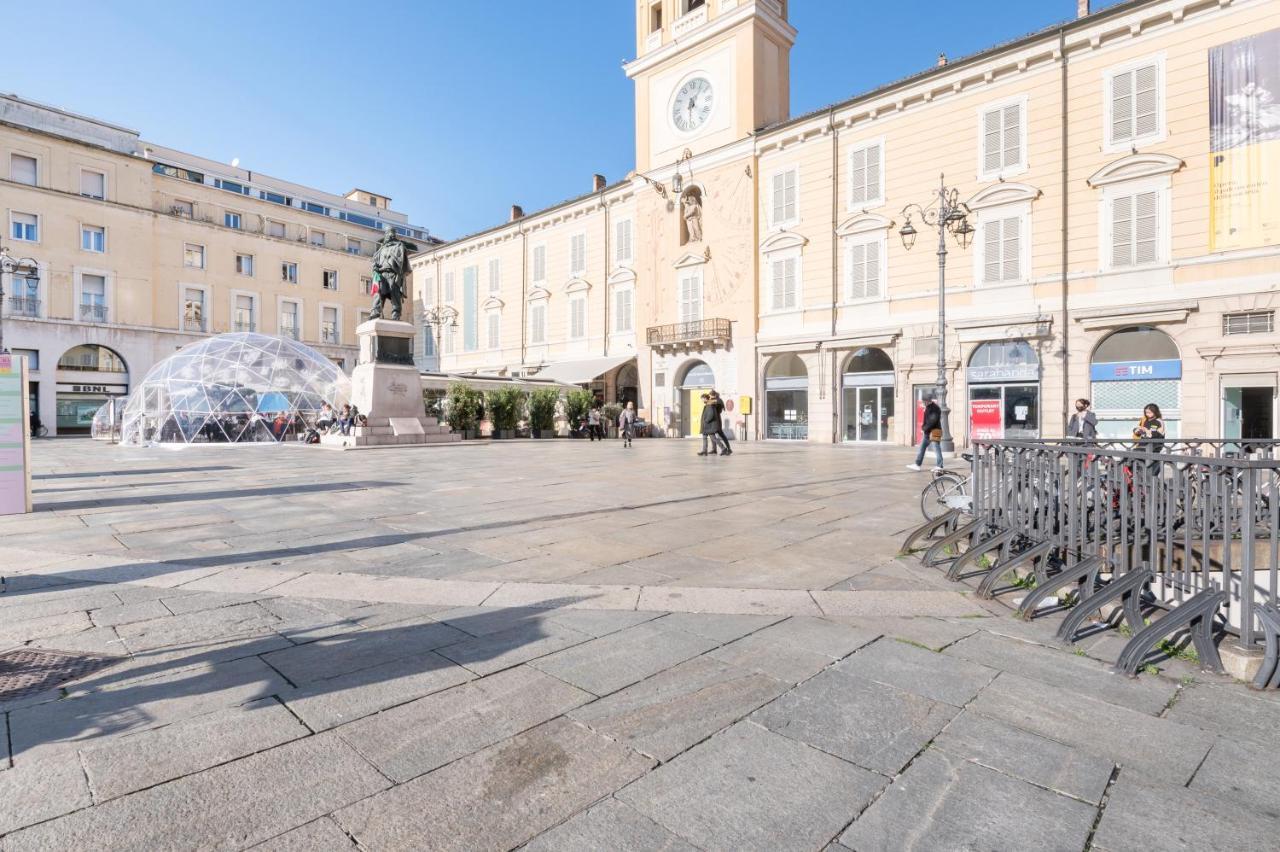 Raffinato Apt vicino a piazza Garibaldi x5 Parma Esterno foto